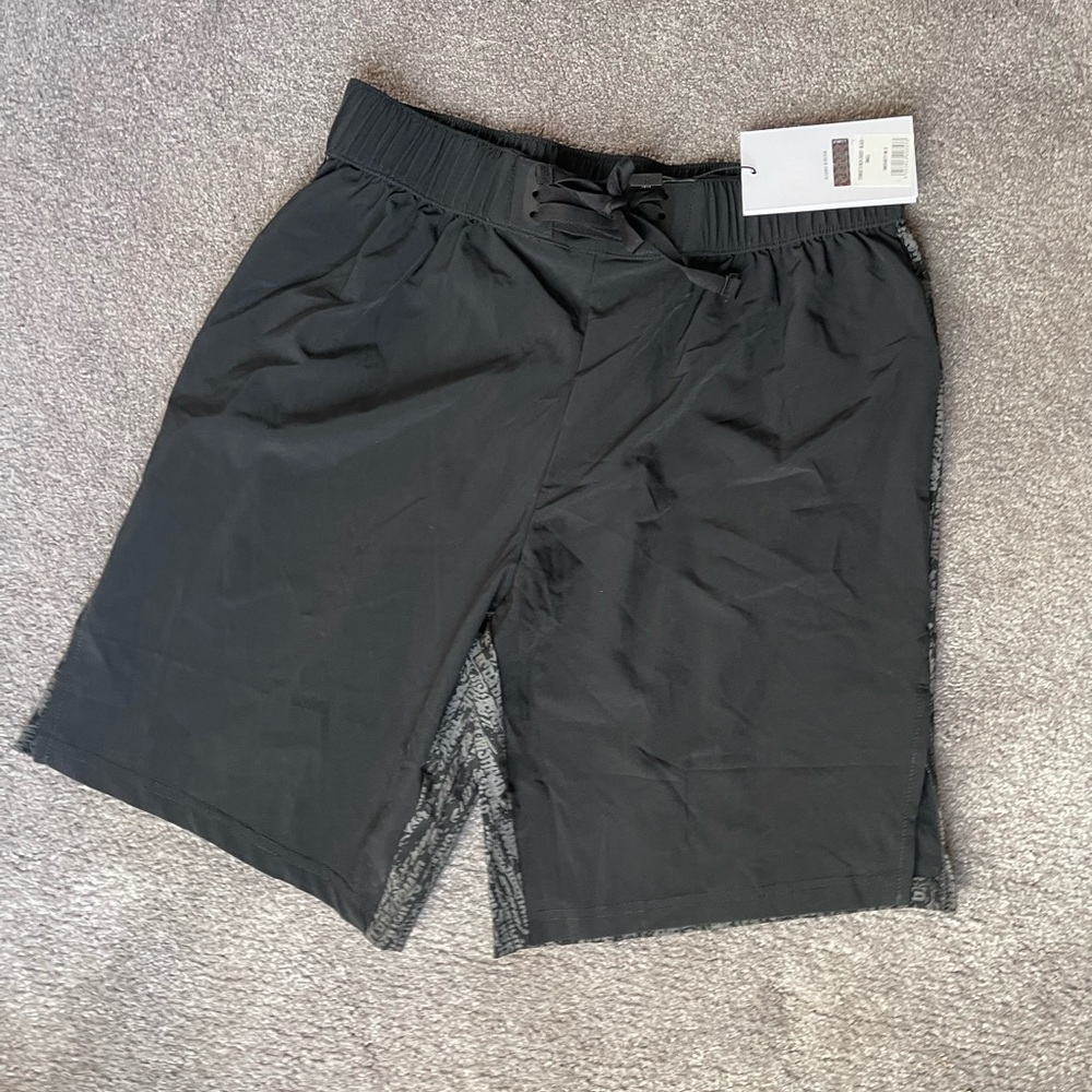 NWT Gymshark Combat 9” Short